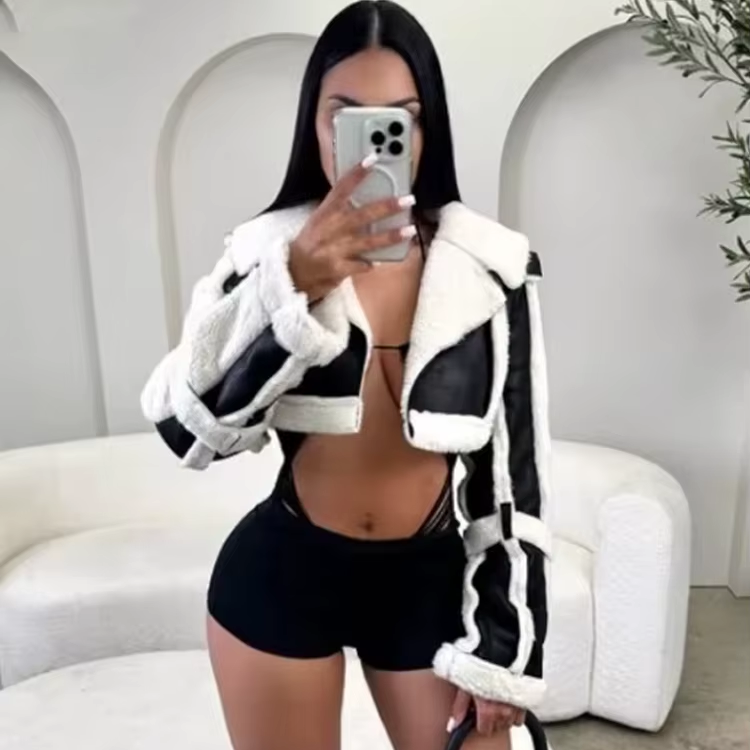 Contrast Edge Cropped Fur Jacket Black