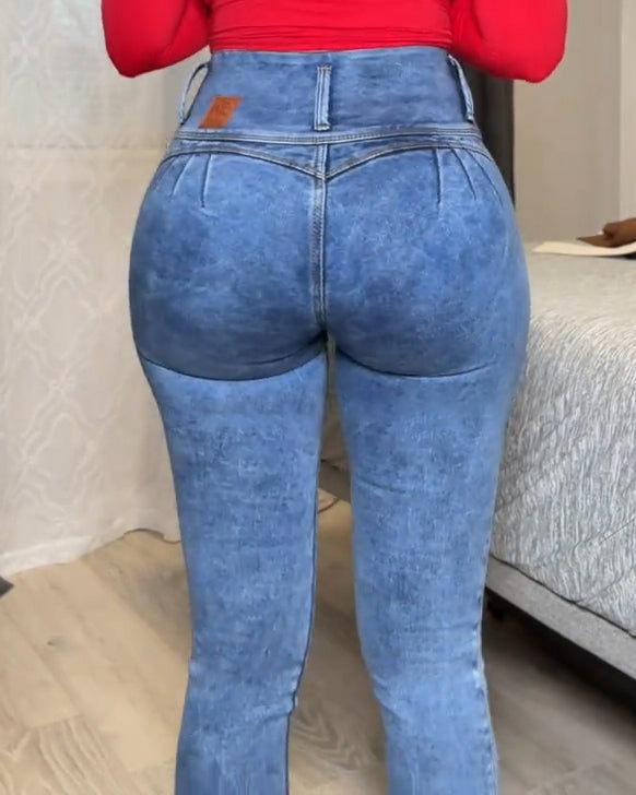 4-Row Button-Down Hip-Lifting Skinny Jeans