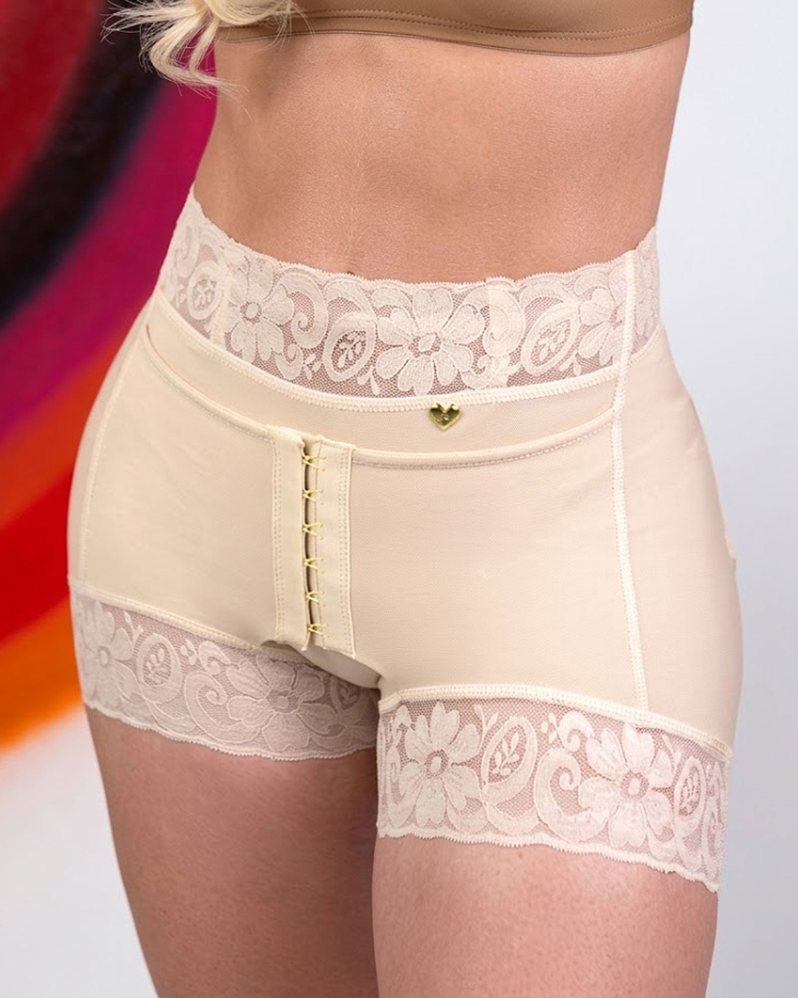 Floral Lace Front Hook Hip Lifting Shaping Shorts