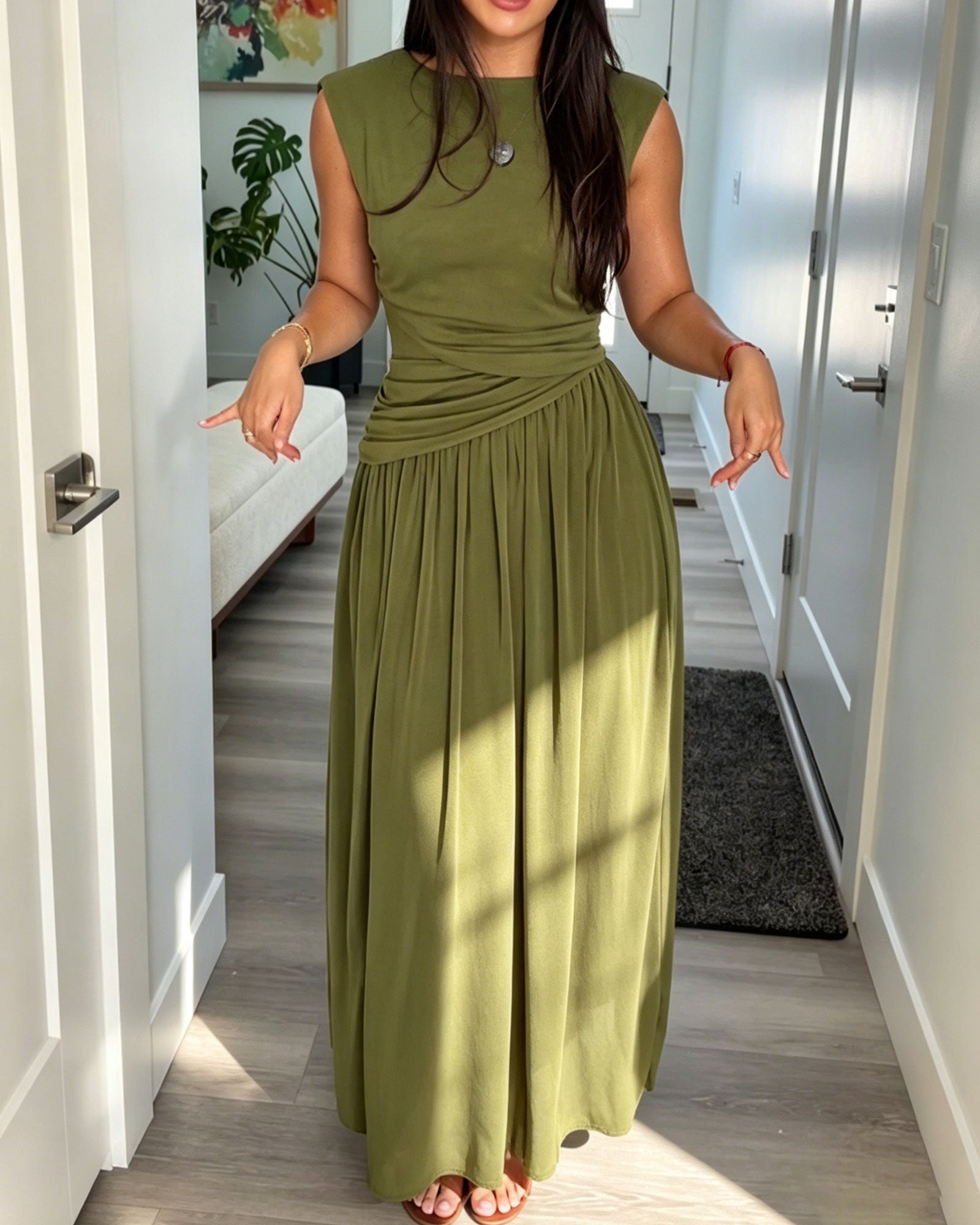 Backless pleated fitted Maxi dress
