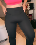 Fitted Yoga Pants with Pockets Black