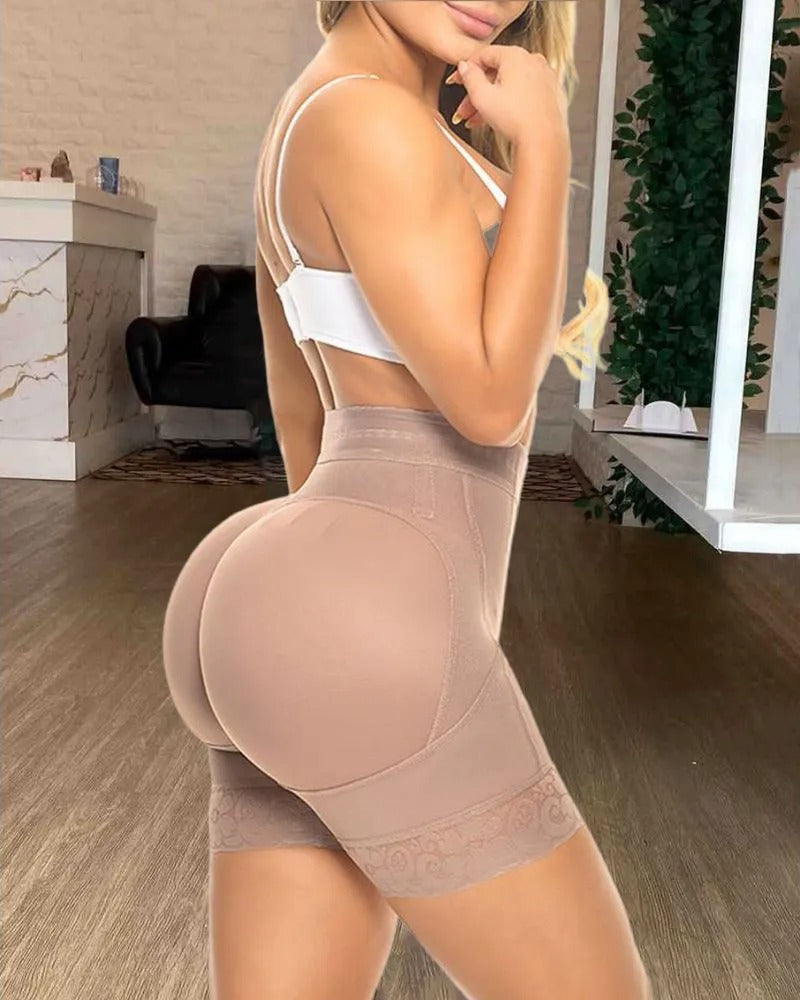 High Waist Push Up Short With 3 Rows Of Snaps And Enhancement