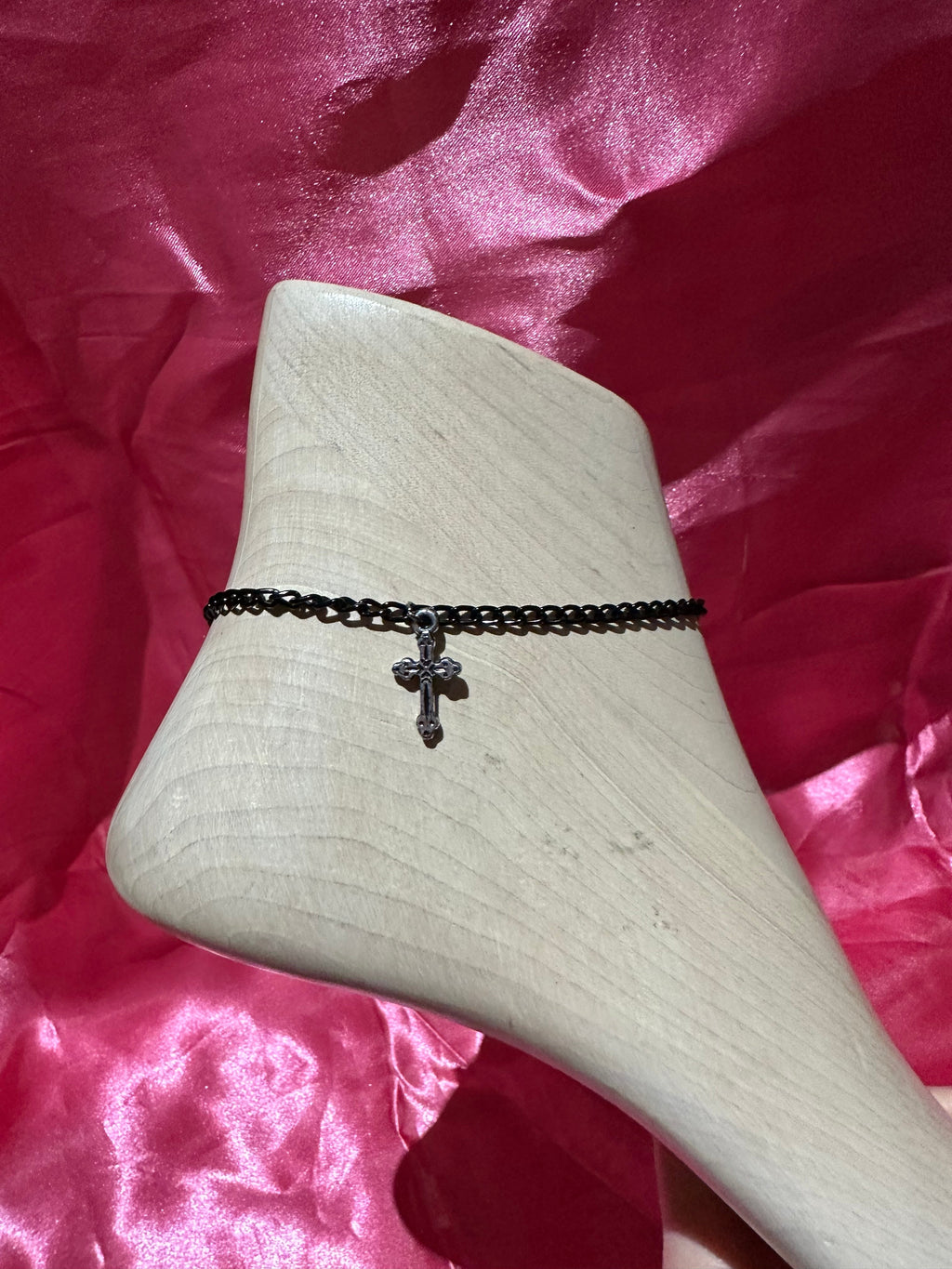 Cross anklet