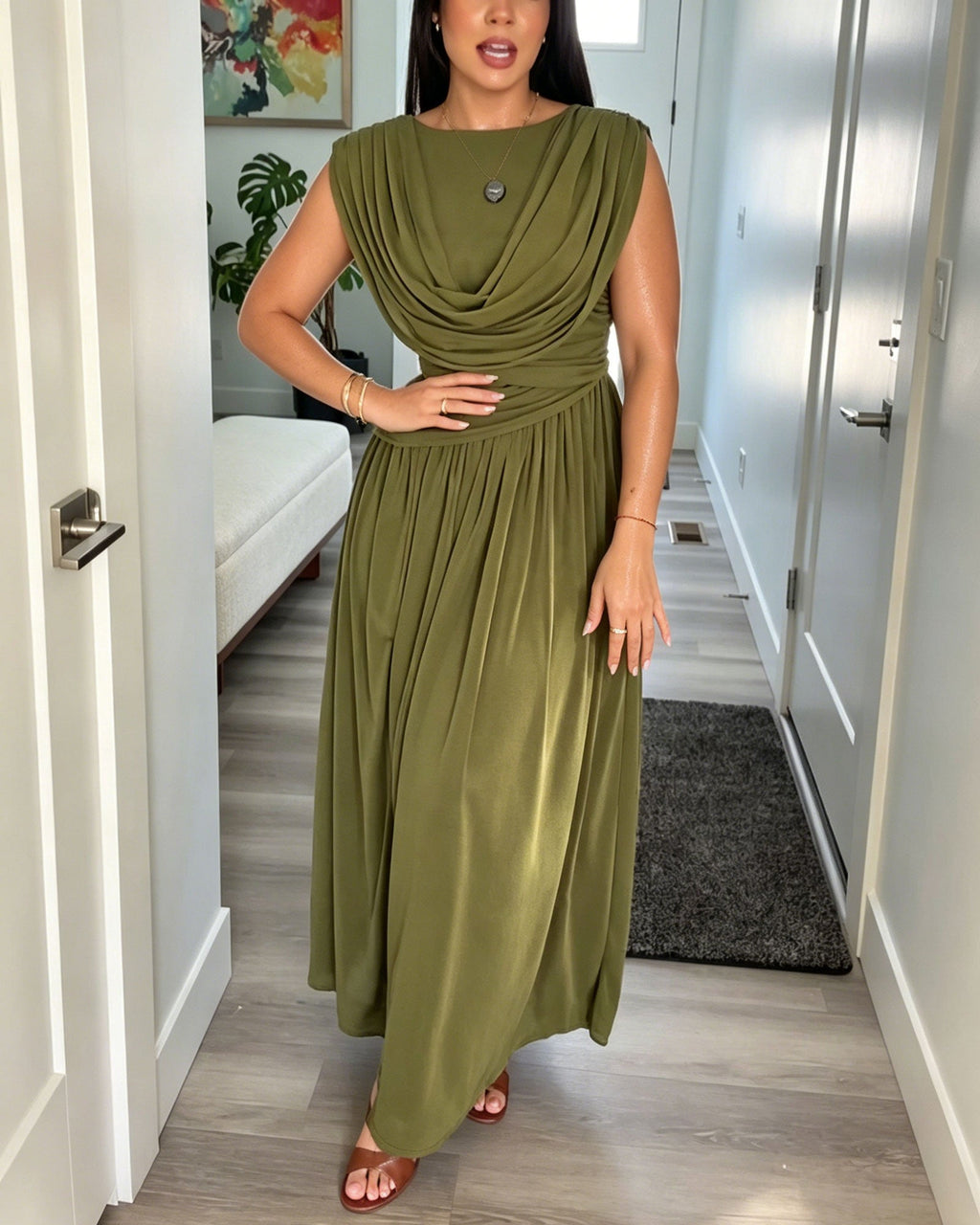 Backless pleated fitted Maxi dress