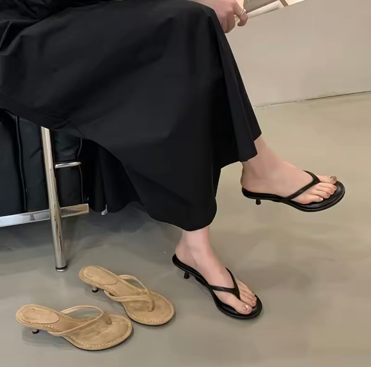 Kitten heel flip flops