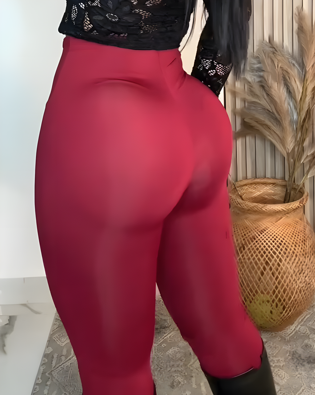 Butt Enhancing High-Waisted Skinny Jeans