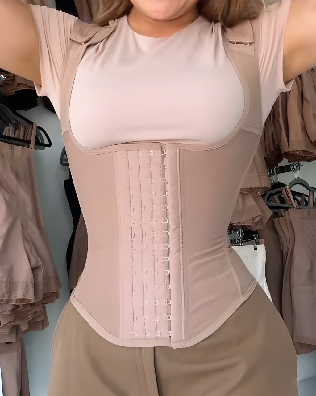 4 Row Hook And Eye Wide Shoulder Strap Waist Belt