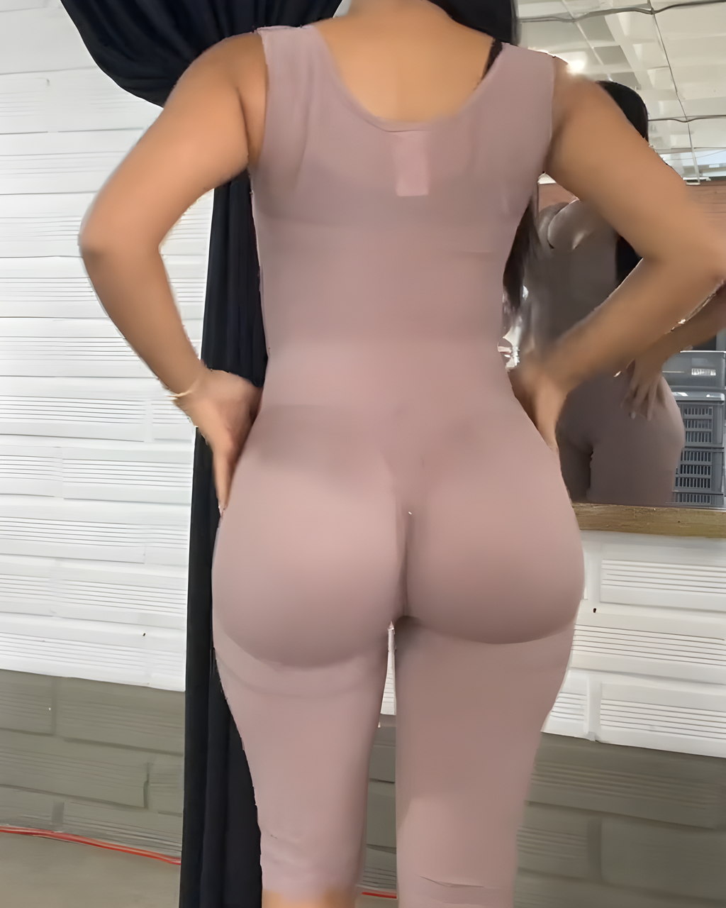 Women's Sleeveless Slim-Fit Mid-Length Shapewear