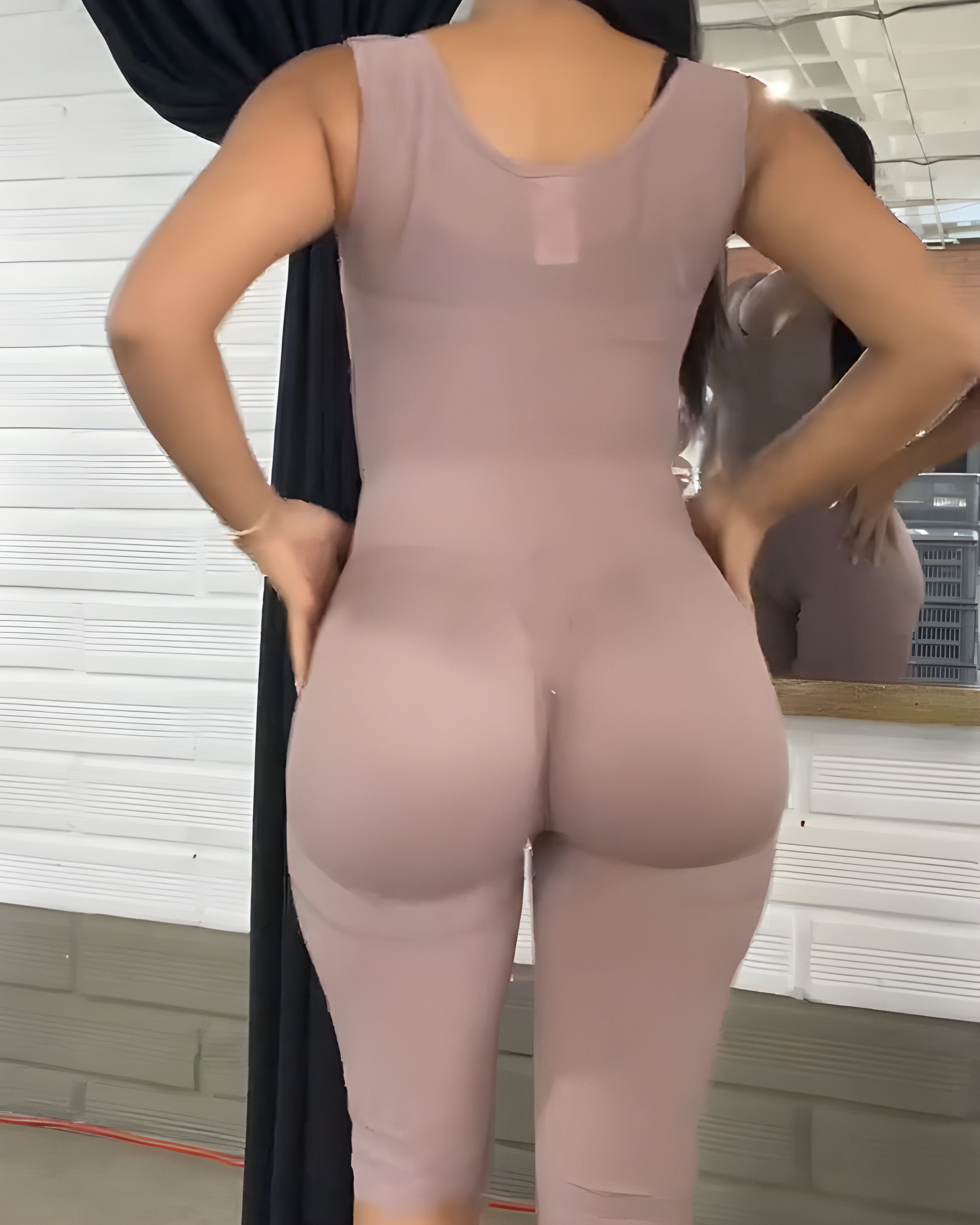 Women's Sleeveless Slim-Fit Mid-Length Shapewear