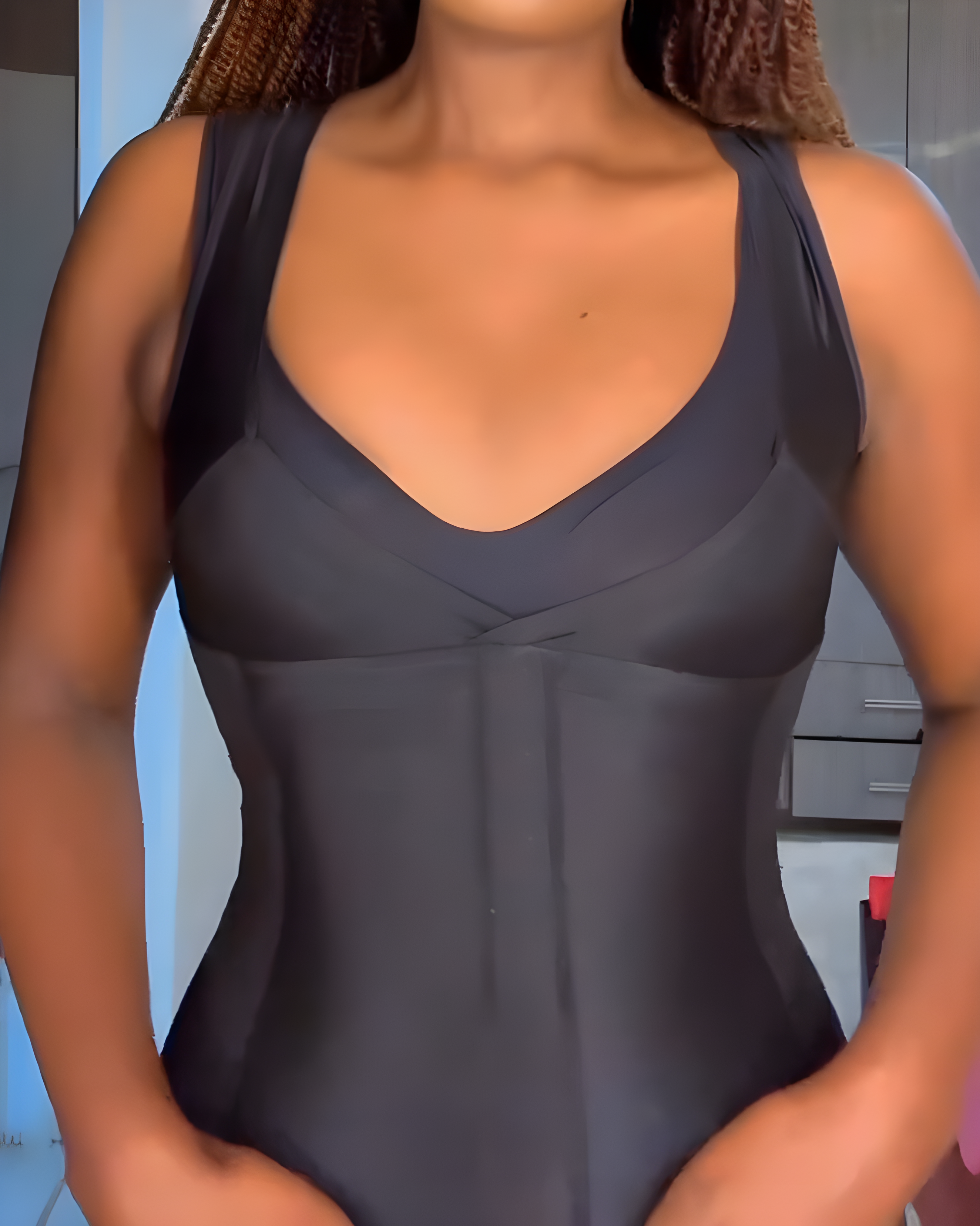 Mesh Seamless V Neck Body Shaper