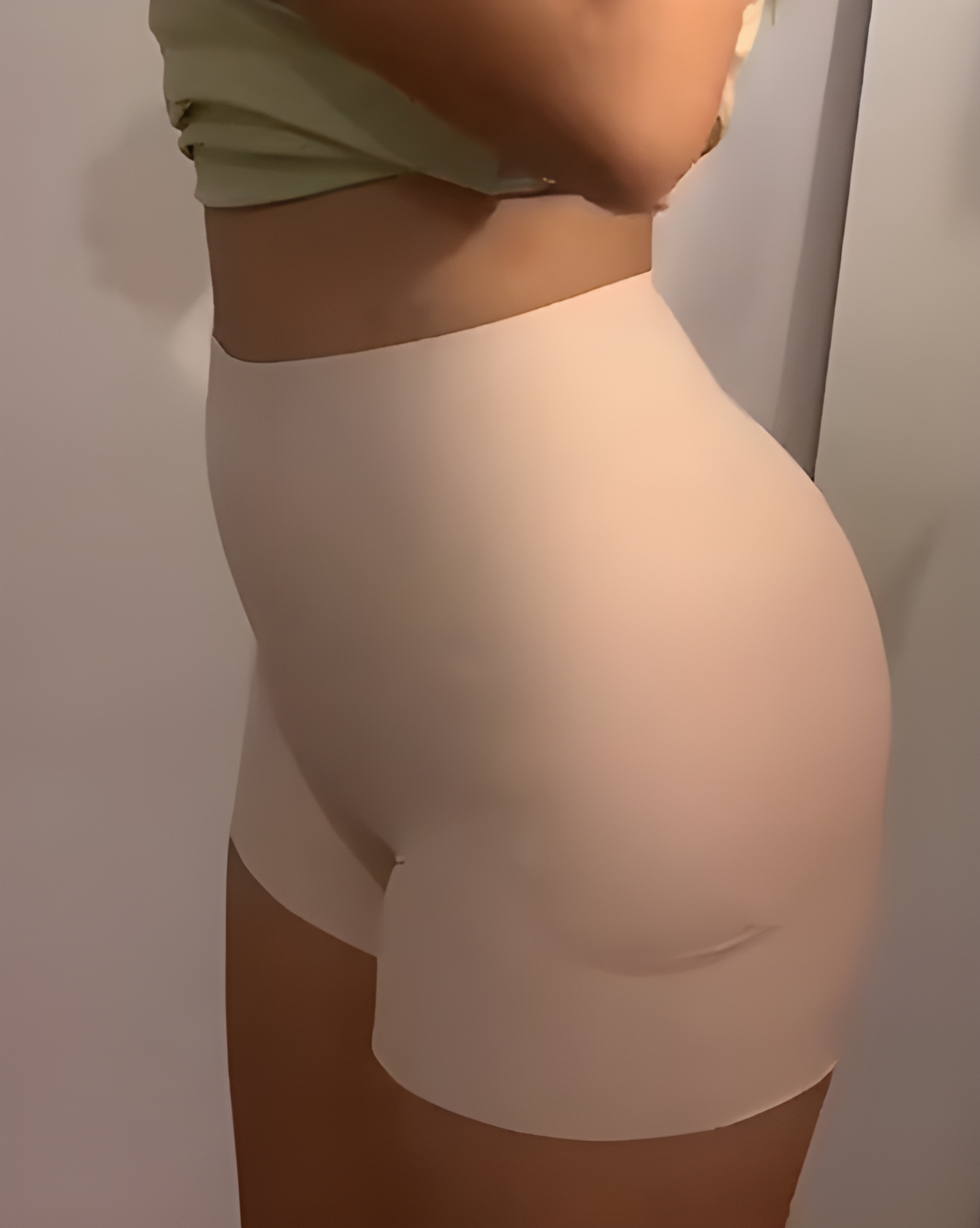 Seamless Comfortable Women's Hip-Lifting Shaping Shorts