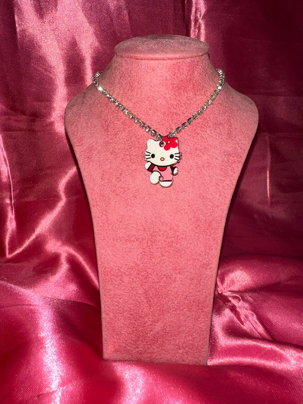 Hello Kitty necklace
