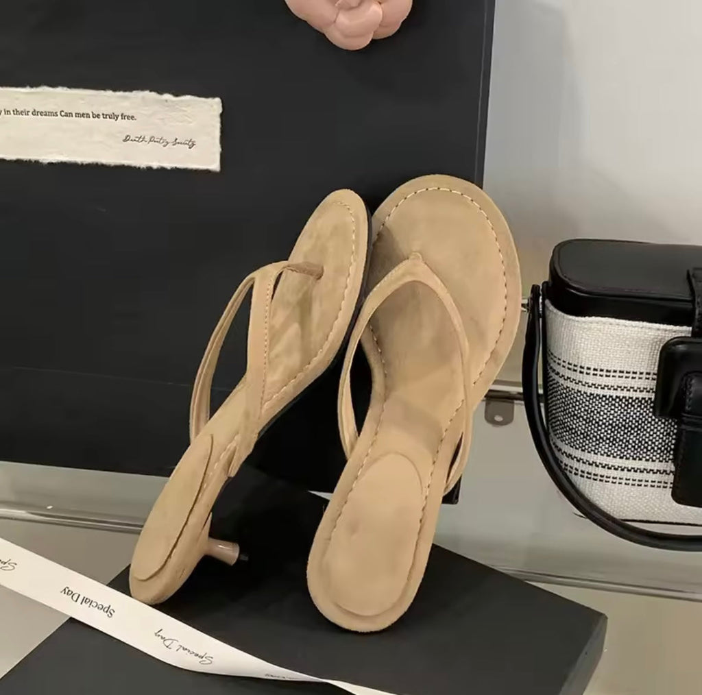 Kitten heel flip flops