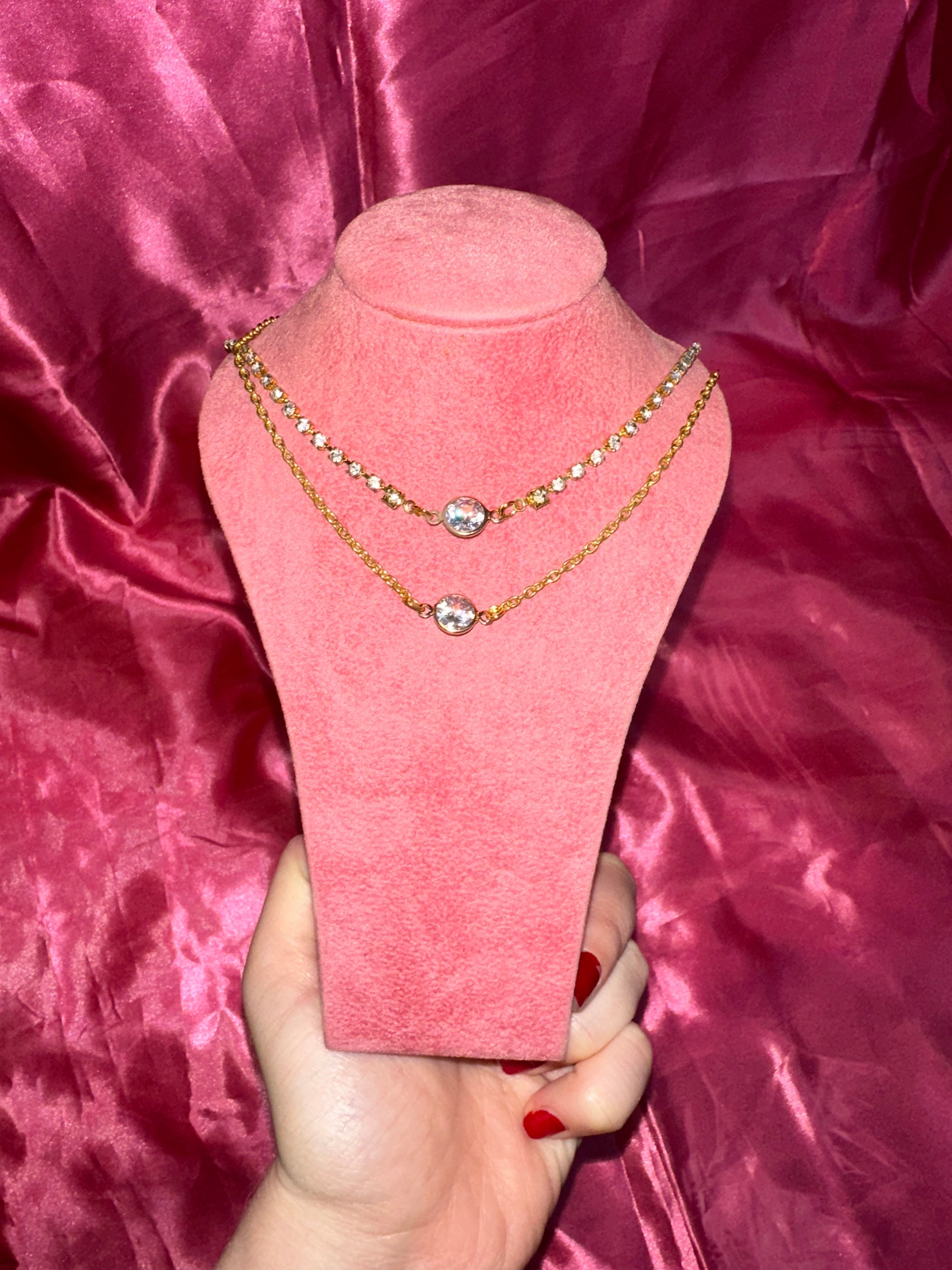 Small crystal pendant necklace
