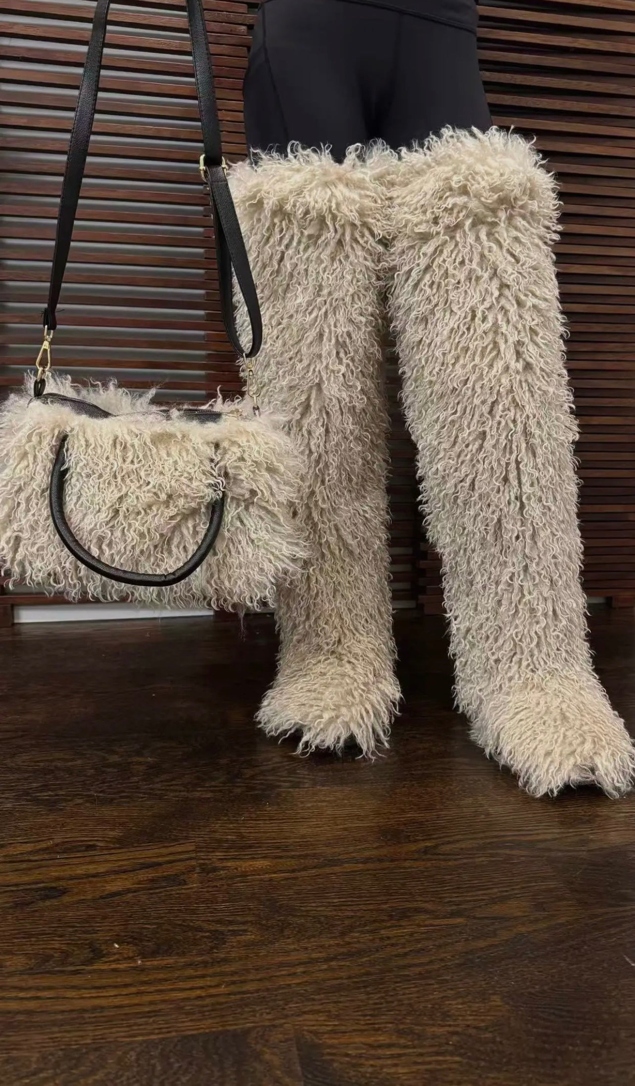 Baddie Fur Purse