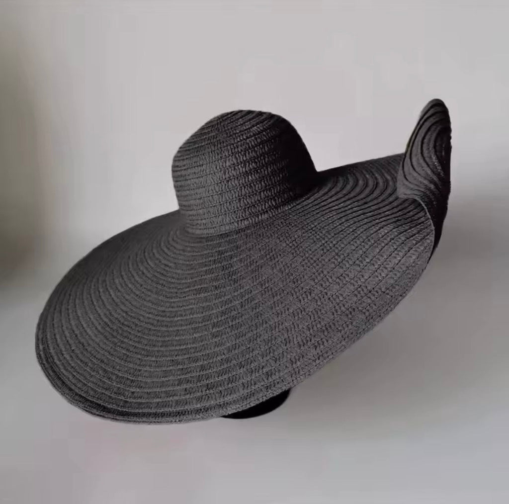 Wide brim hat