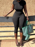 Solid Tee & Capri Pants Set