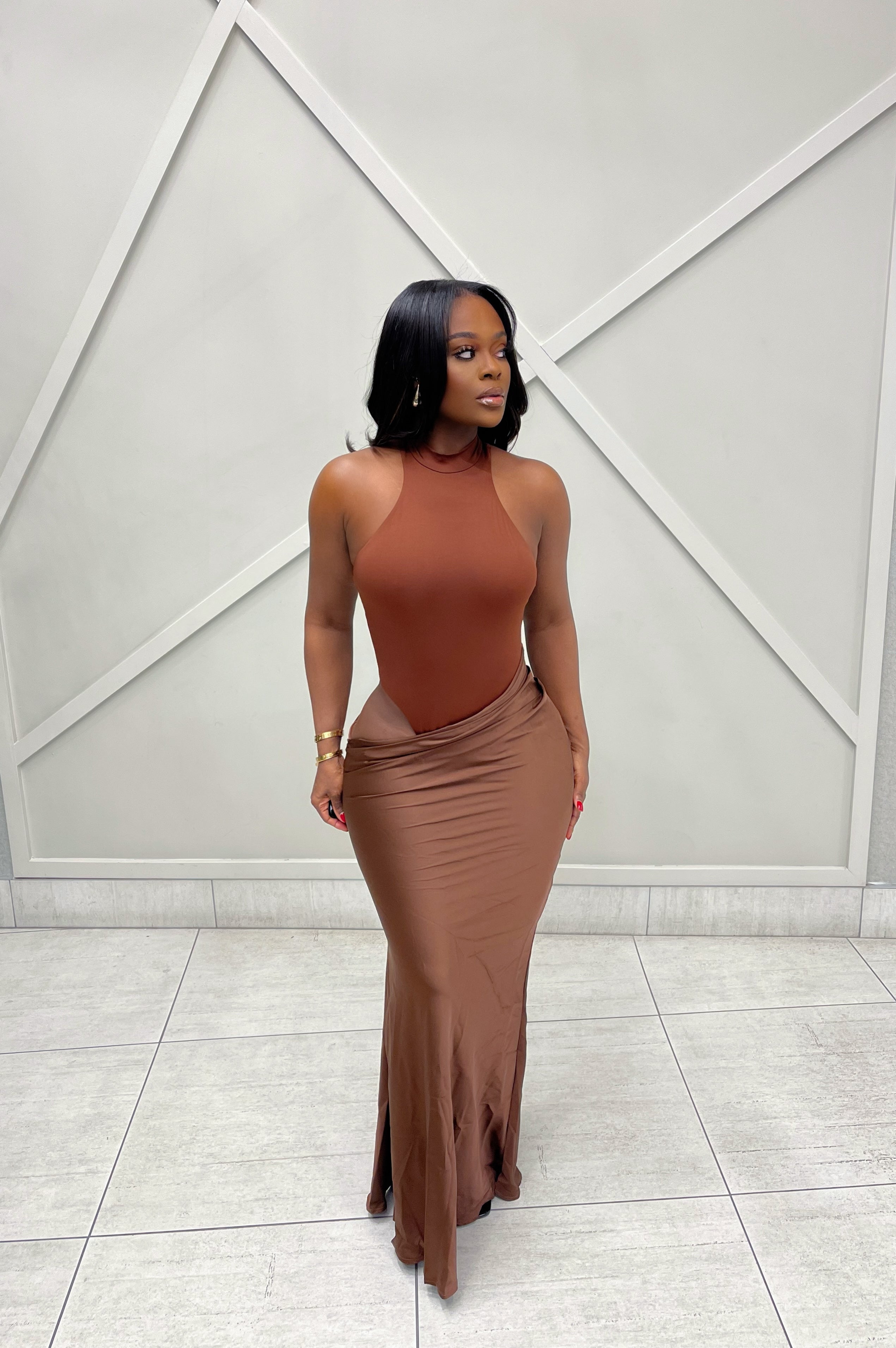 “MELA” MAXI DRESS- BROWN