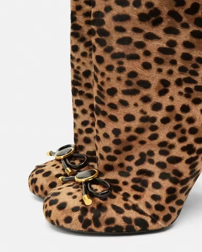 Feline Boot