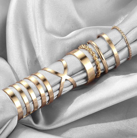 Round Hollow Rings Set