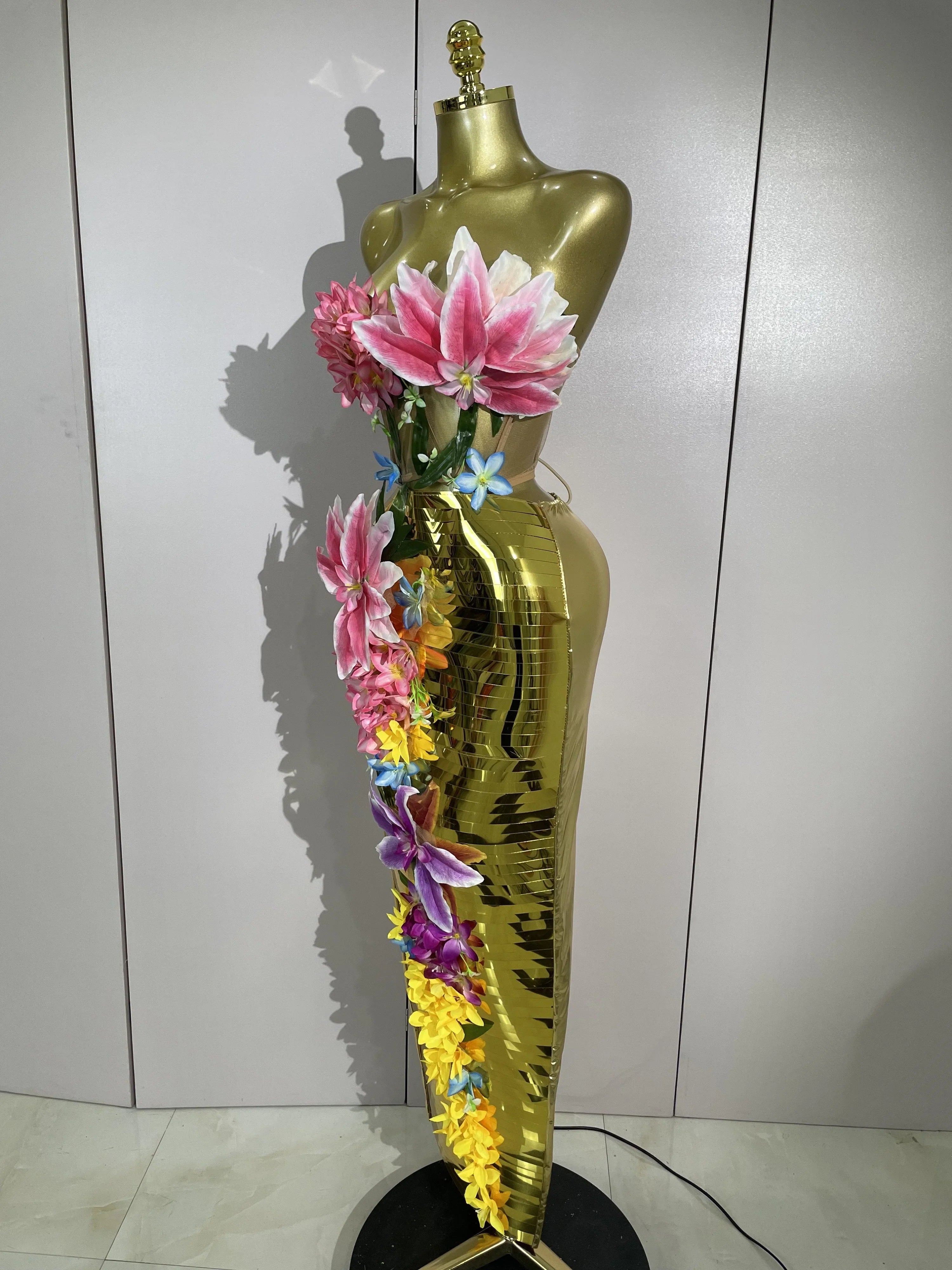 3D Flower Golden Skirt Set