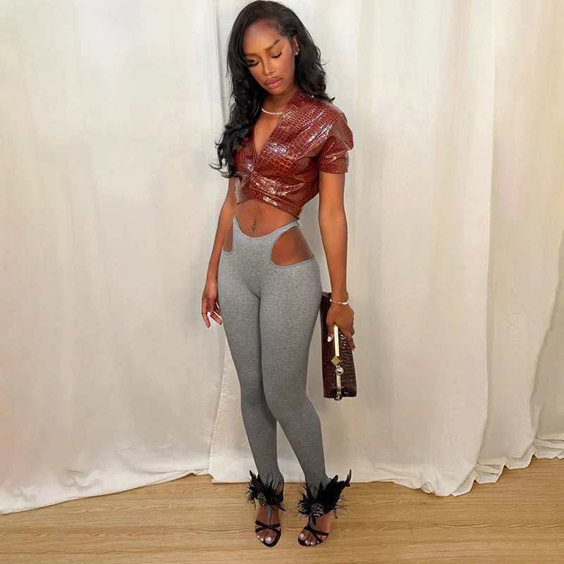 Cutout Waist Stirrup Leggings