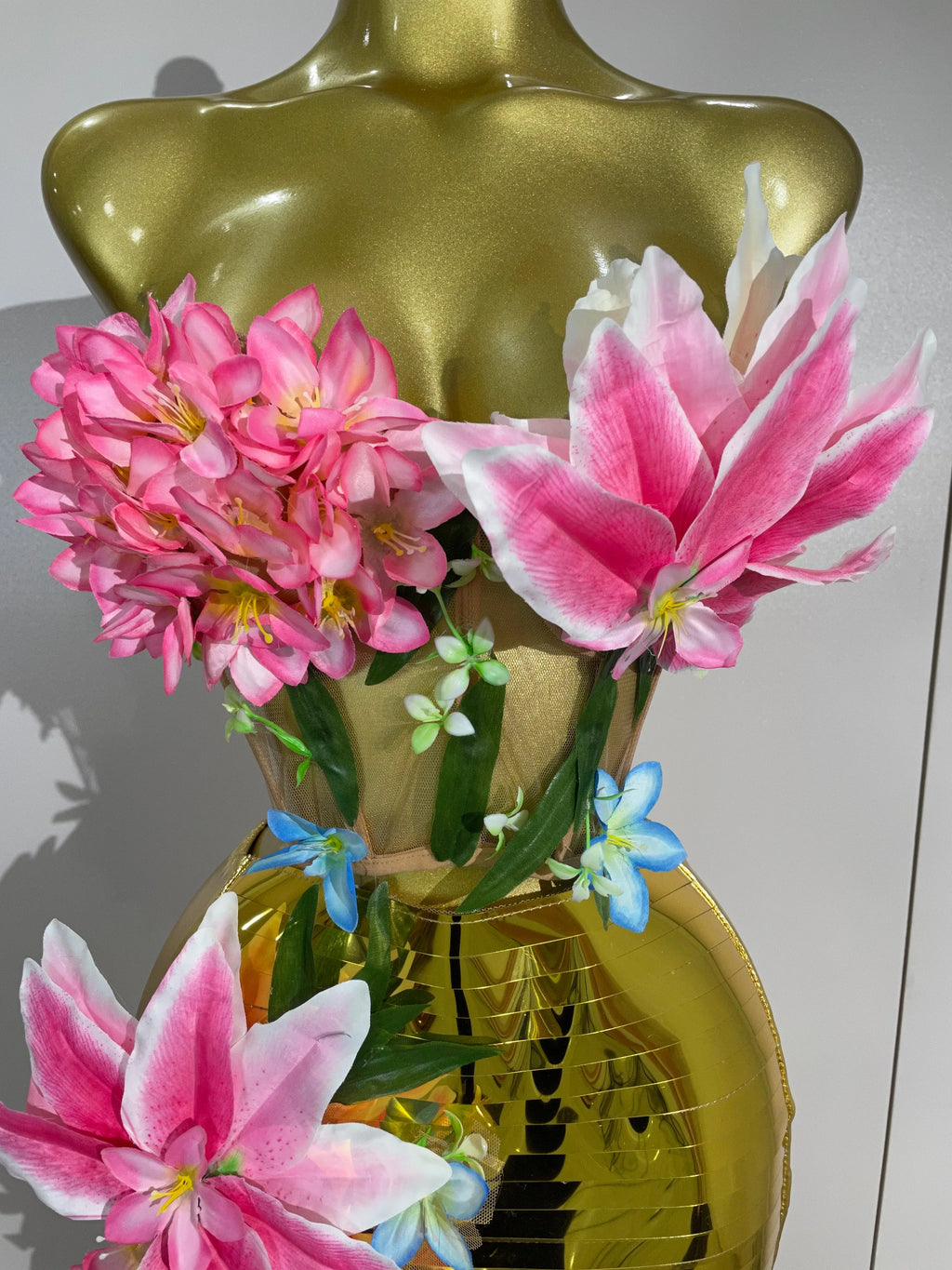 3D Flower Golden Skirt Set