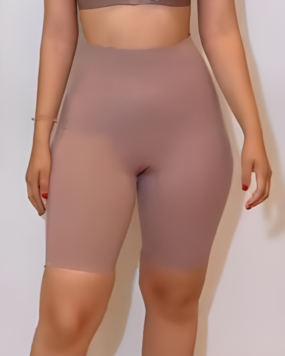 Comfortable Seamless Women's Hip-Lifting Shorts