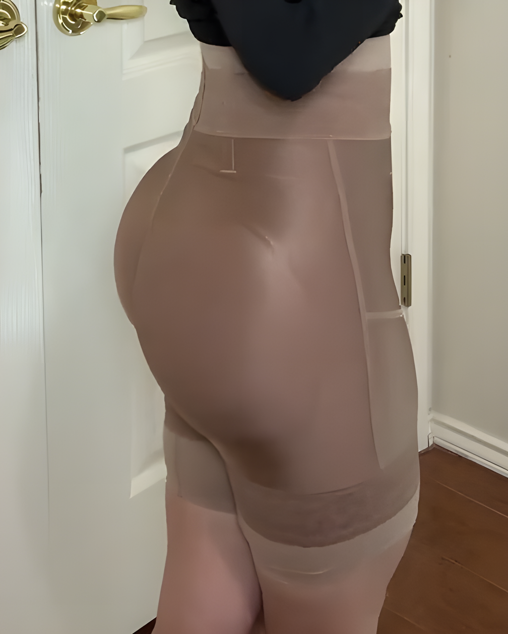 Lace-Trimmed Shiny Shaping Shorts