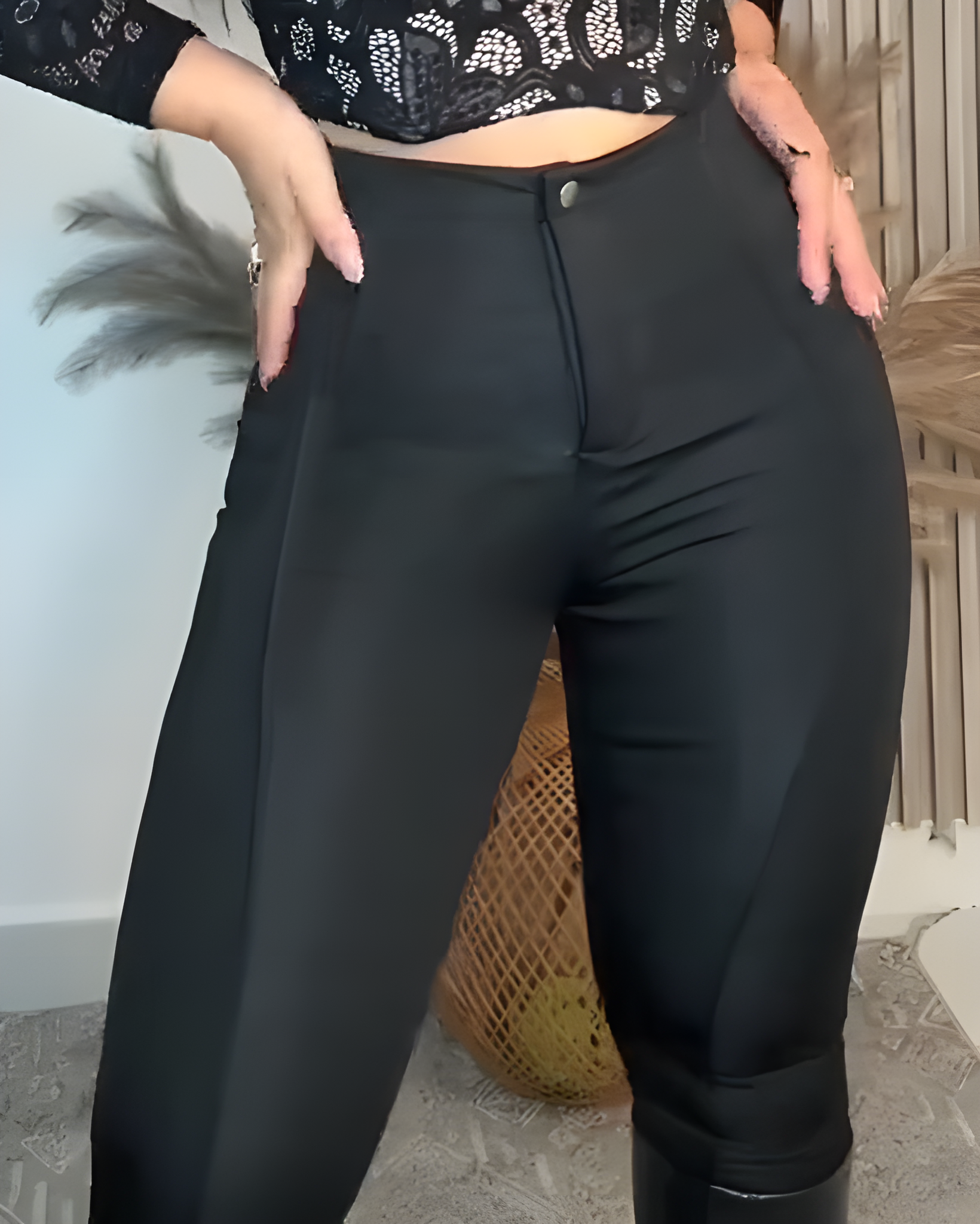 Butt Enhancing High-Waisted Skinny Jeans Black