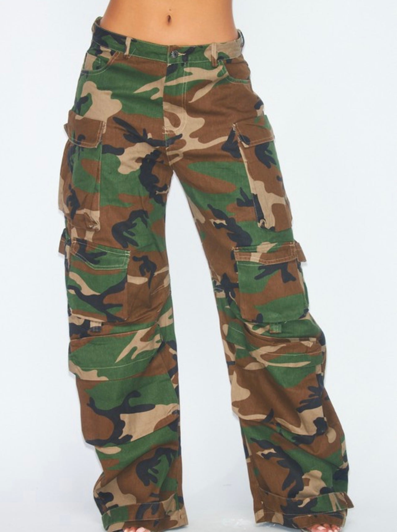 Camo Baddie Oversized Cargo Jeans Camo