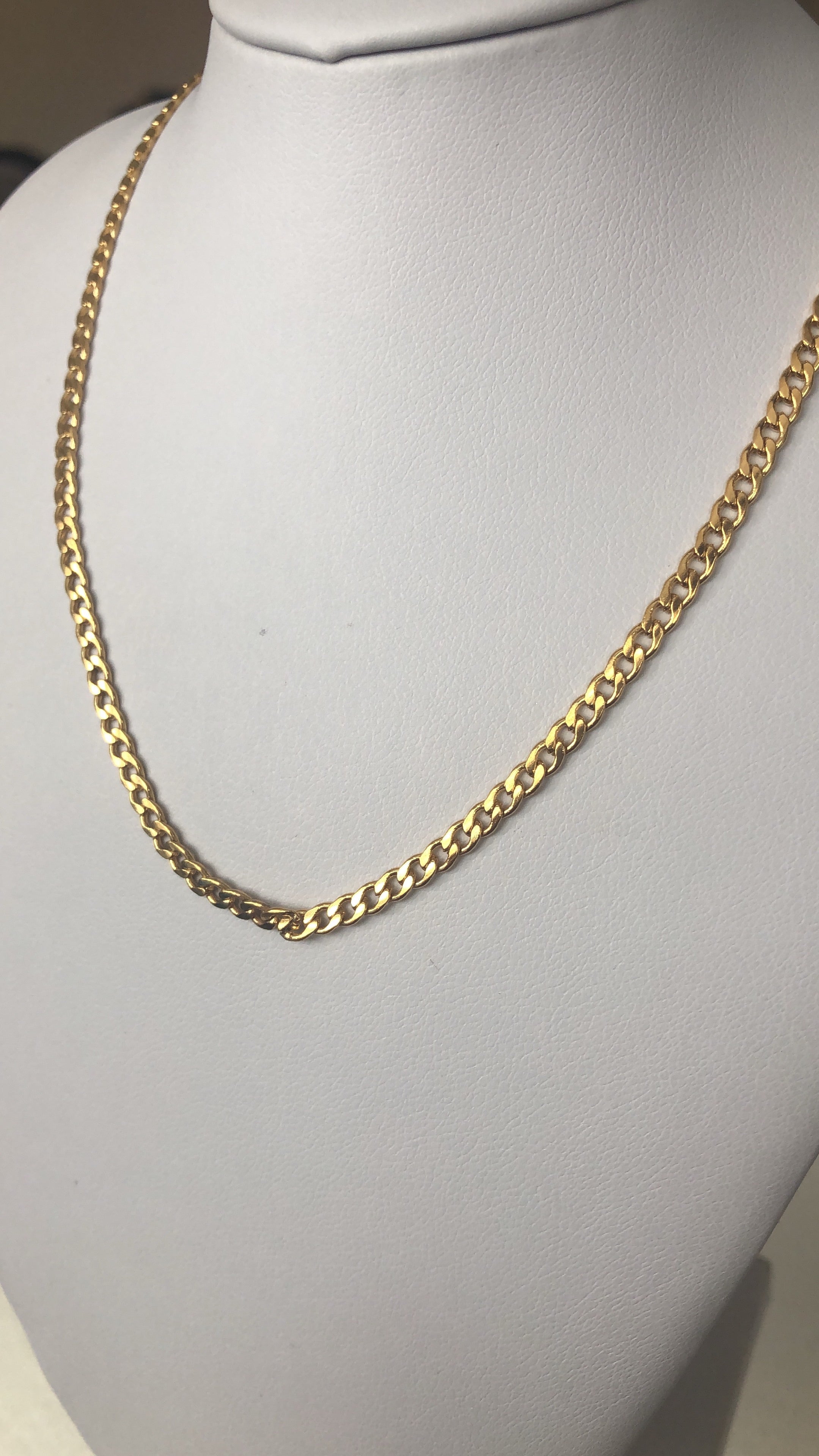Curb chain