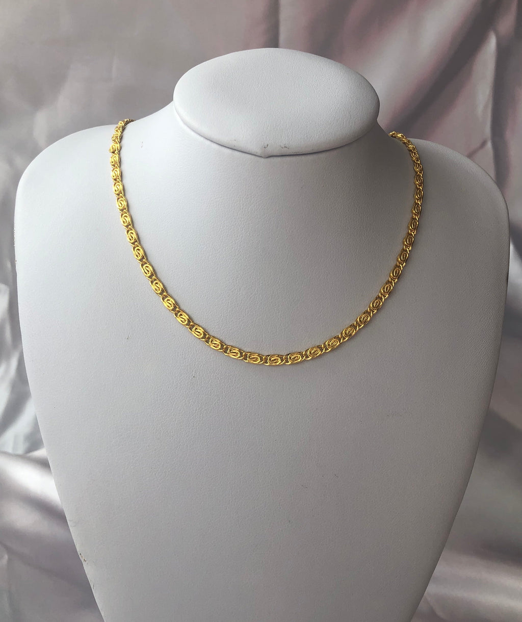Link chain necklace