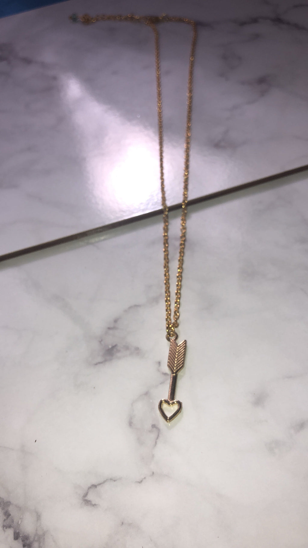 Love arrow necklace