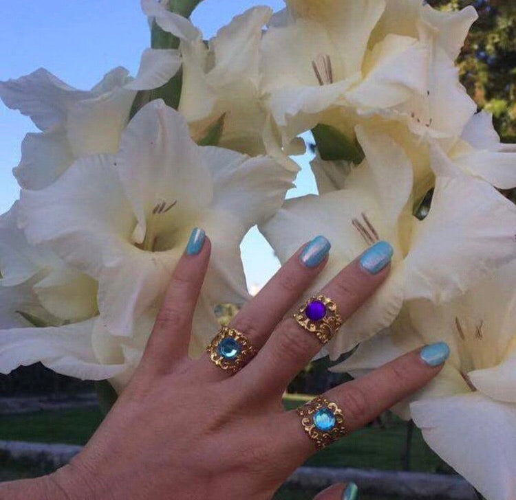 Mia ring