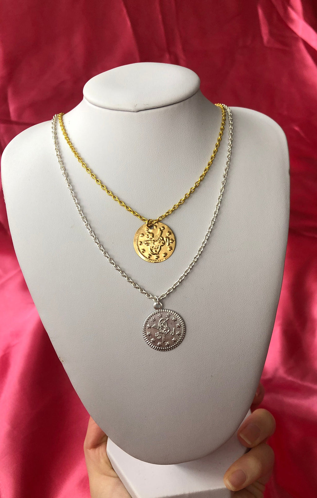 Coin pendant chain