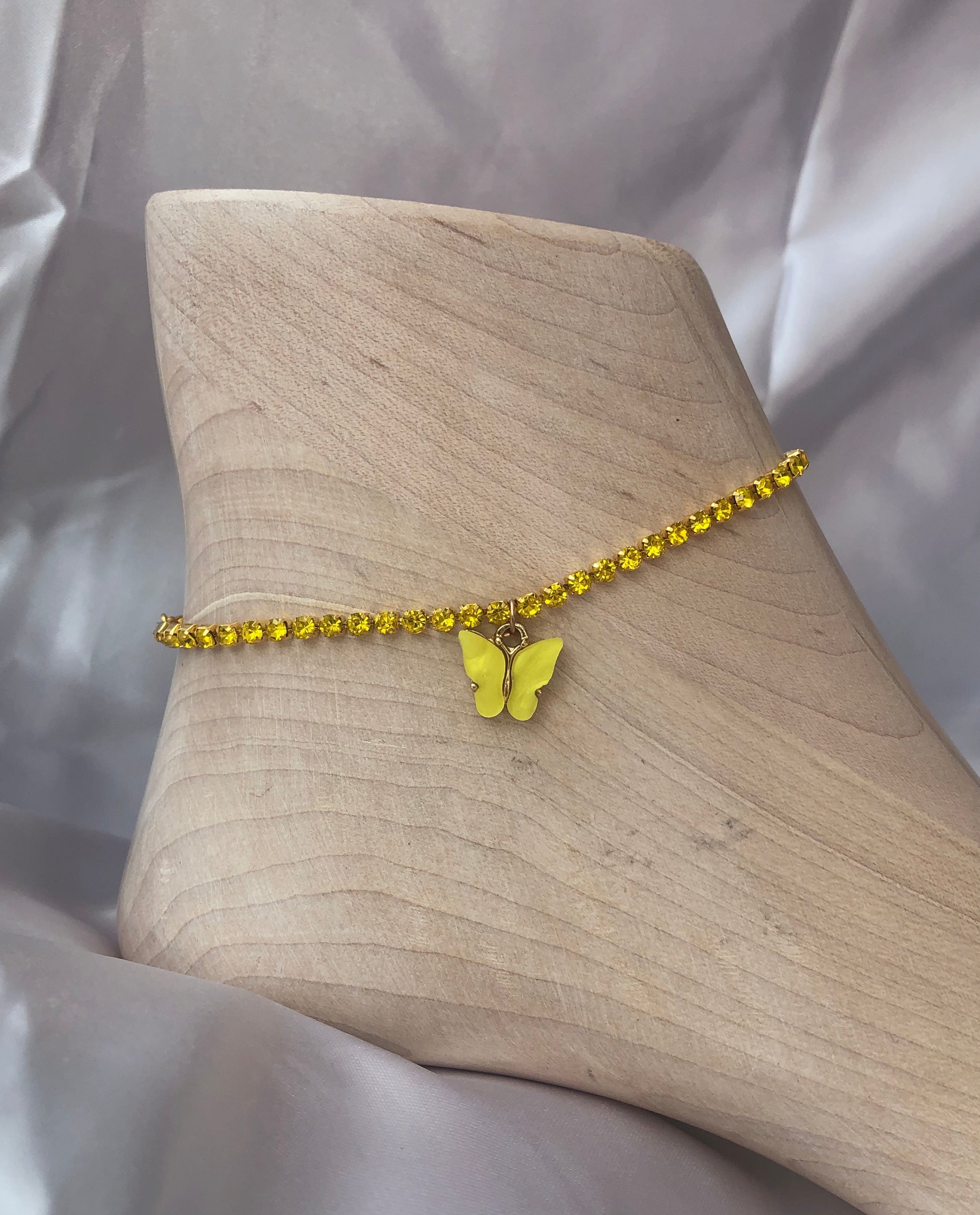 Rhinestone mariposa anklet