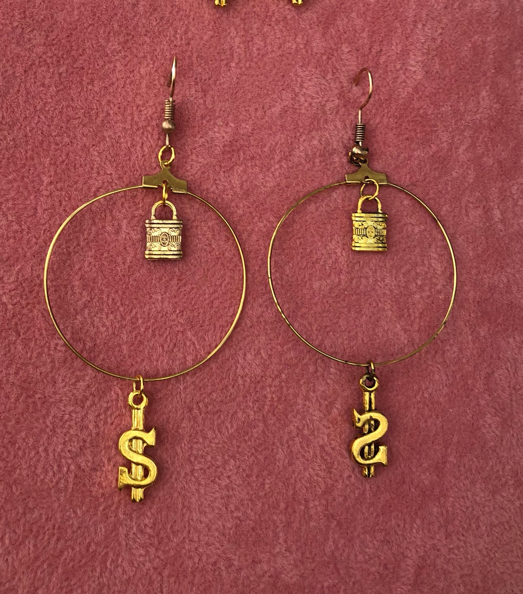 Secure the bag earrings