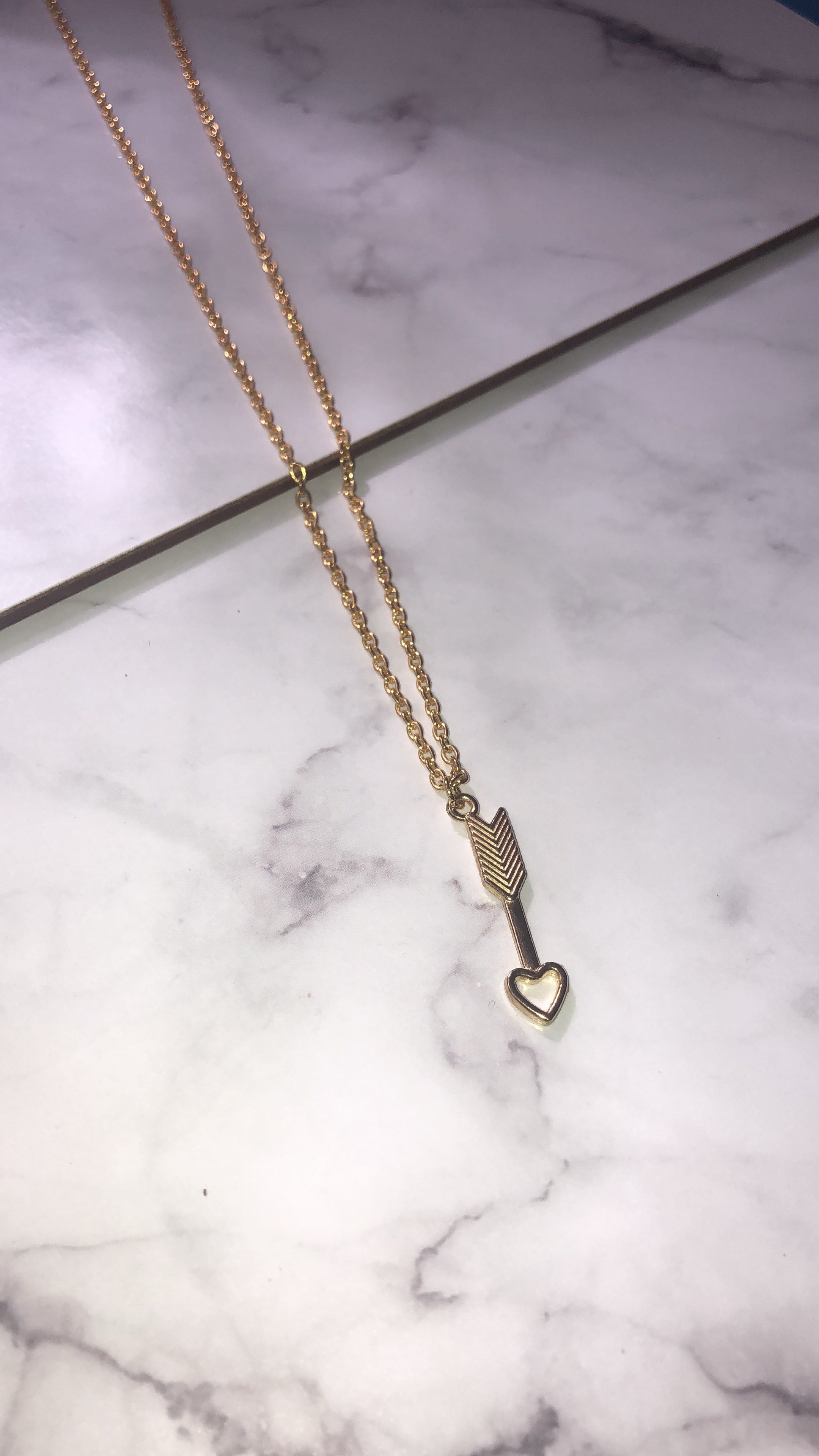 Love arrow necklace