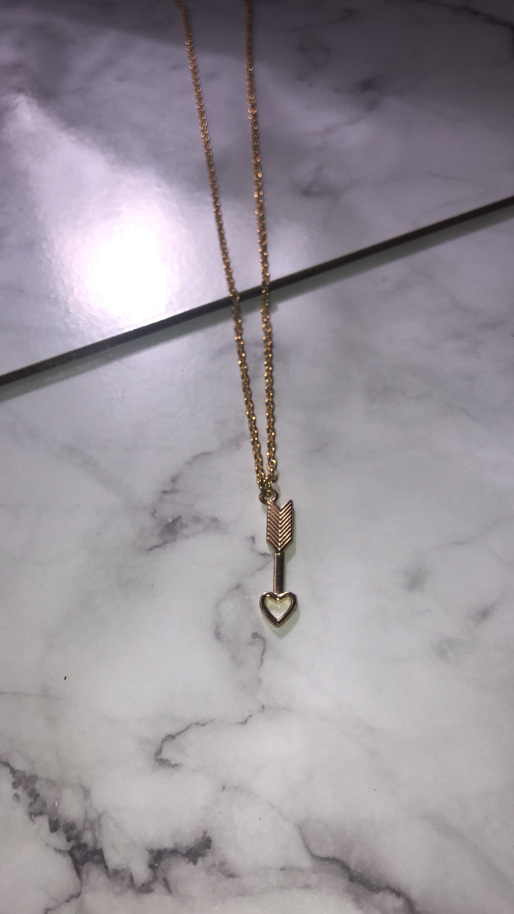 Love arrow necklace