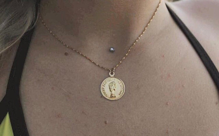 Coin pendant chain