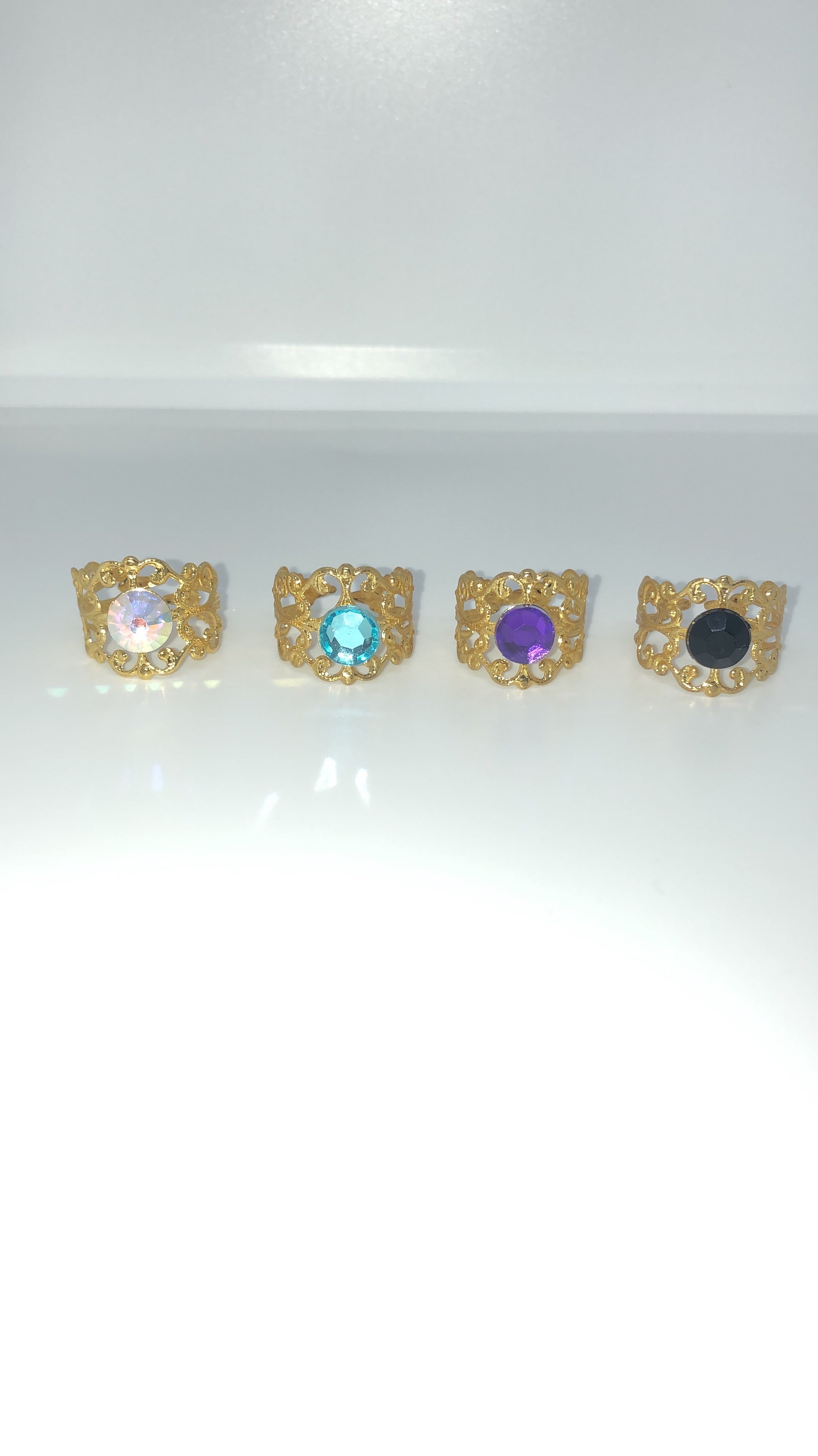 Mia ring