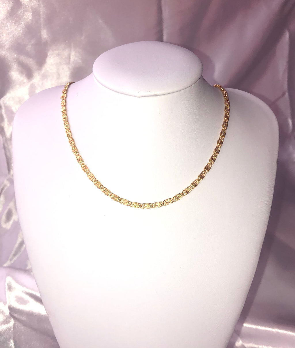 Link chain necklace