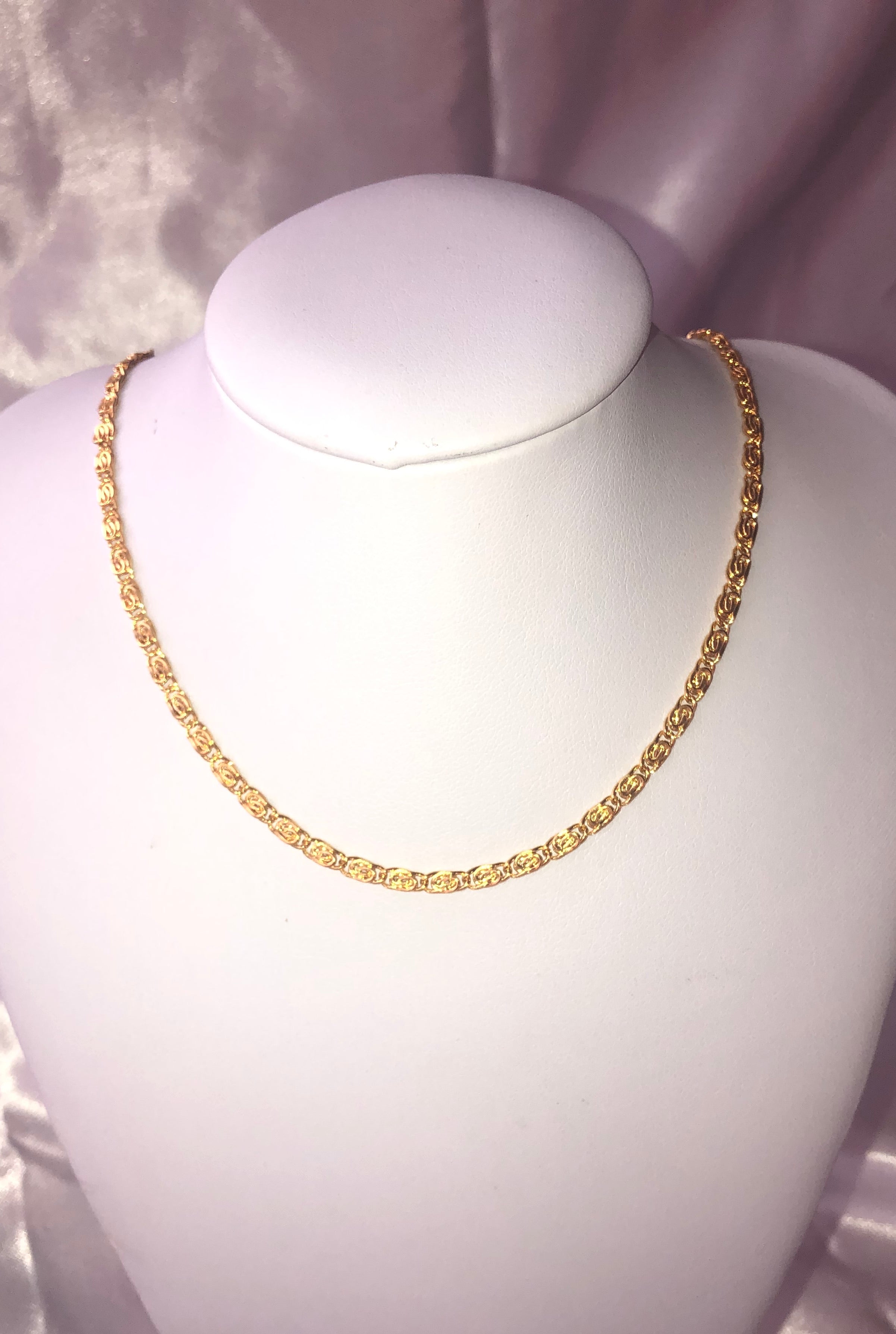 Link chain necklace