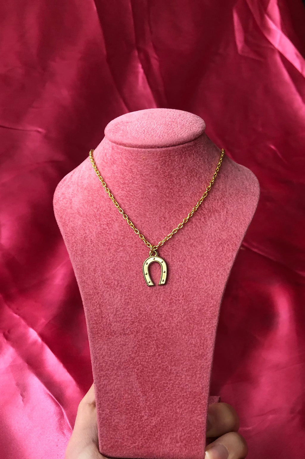 Horseshoe necklace Gold