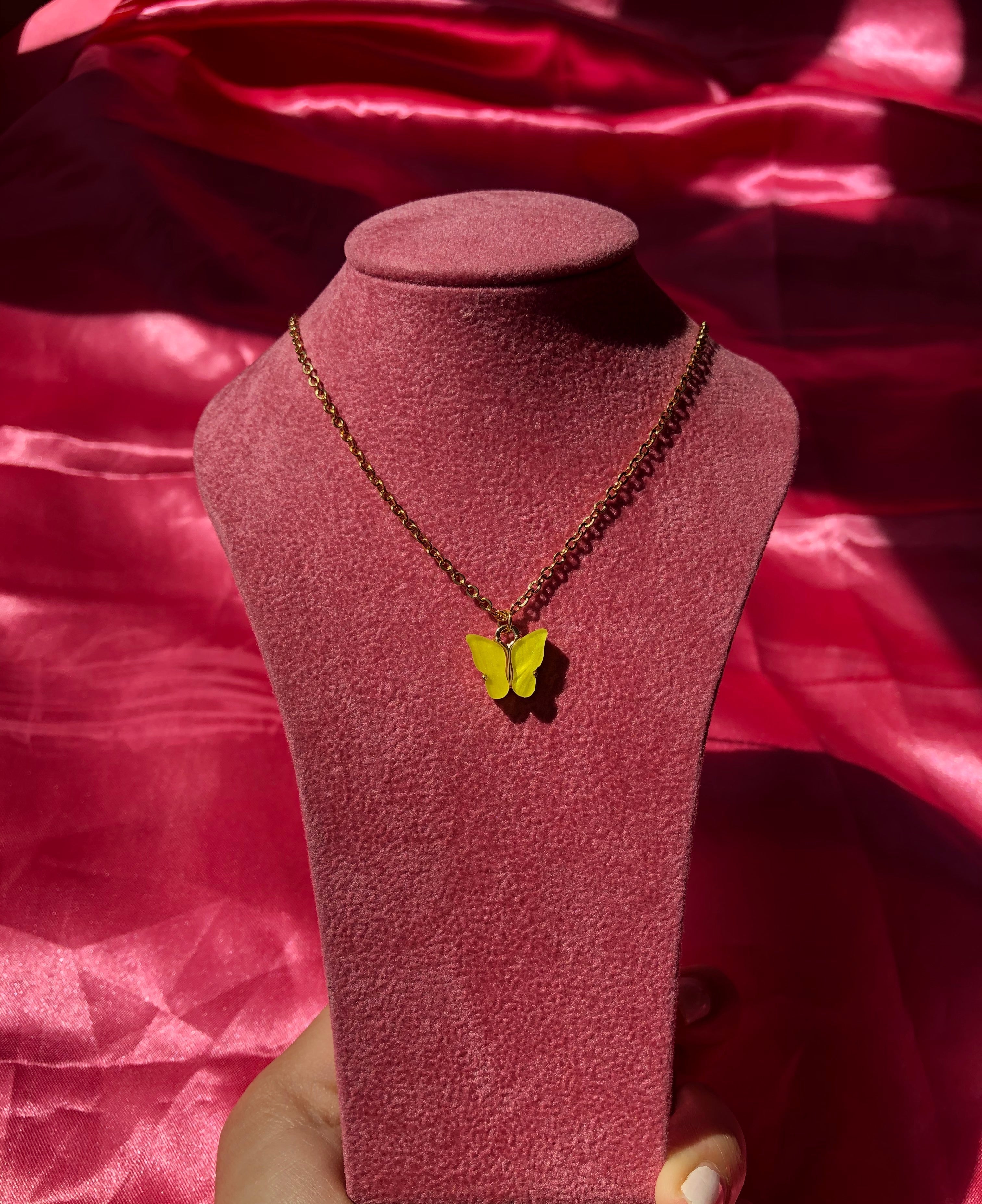 Mariposa necklace Yellow