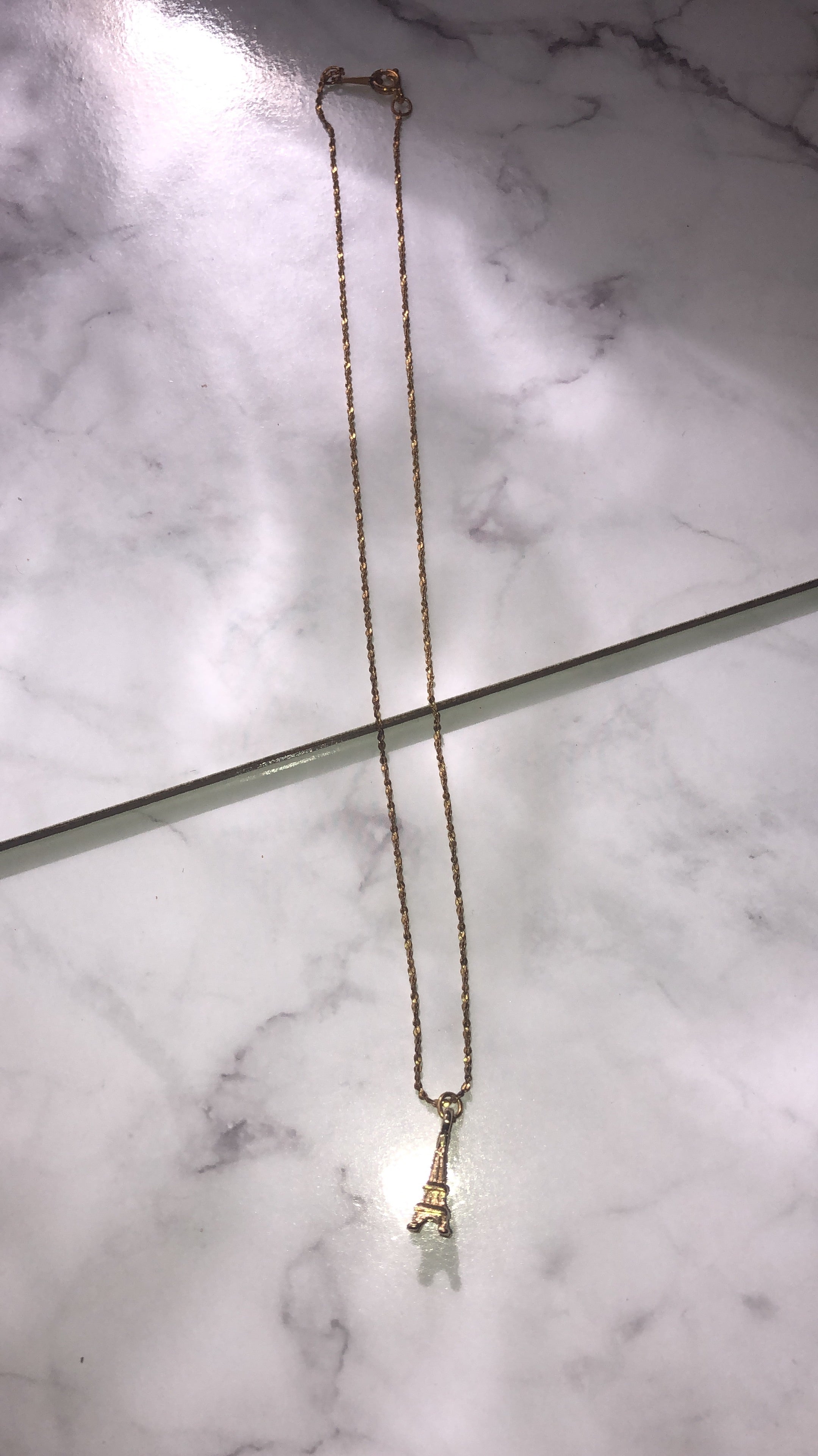 Eiffel tower pendant necklace