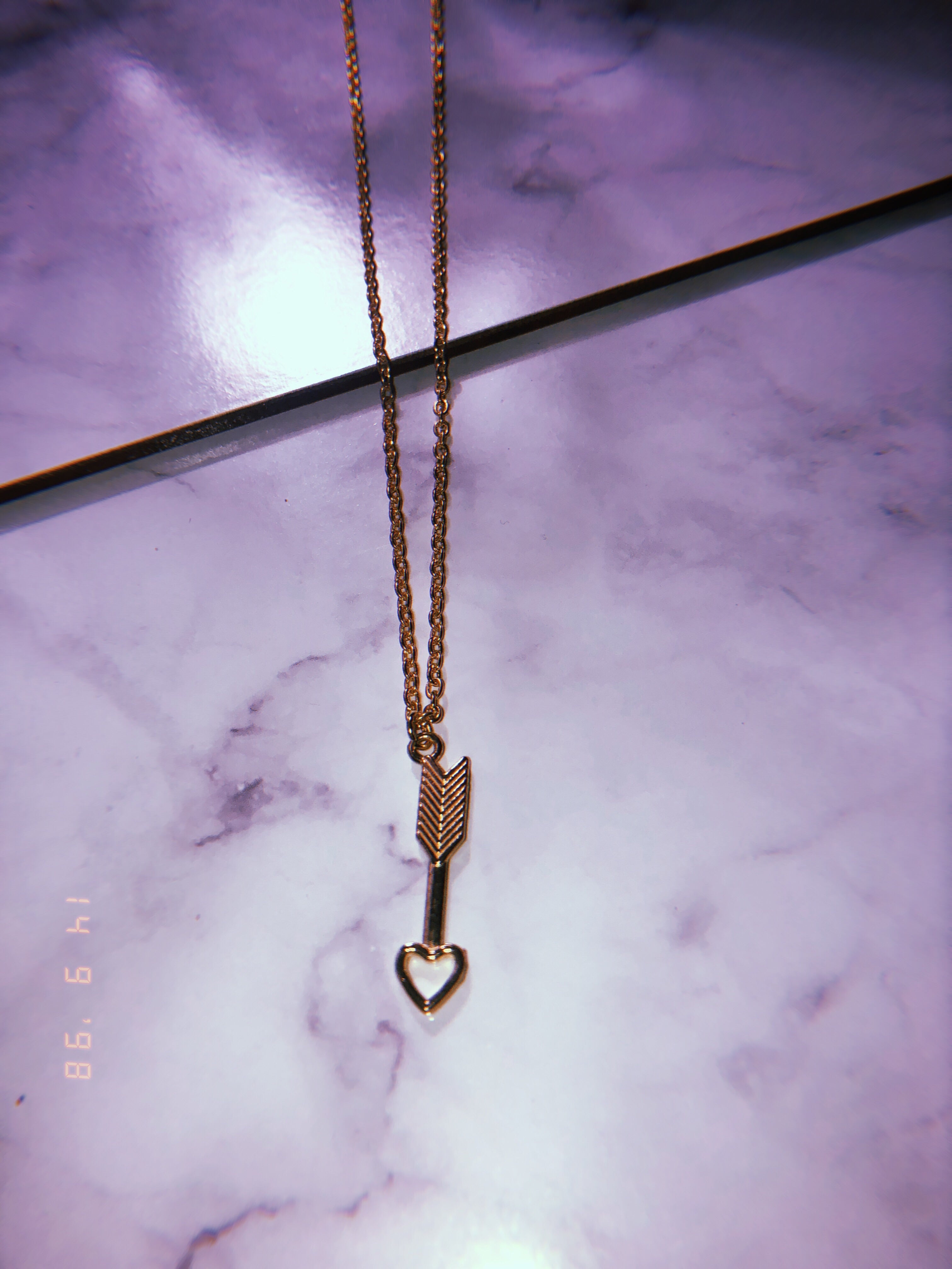 Love arrow necklace