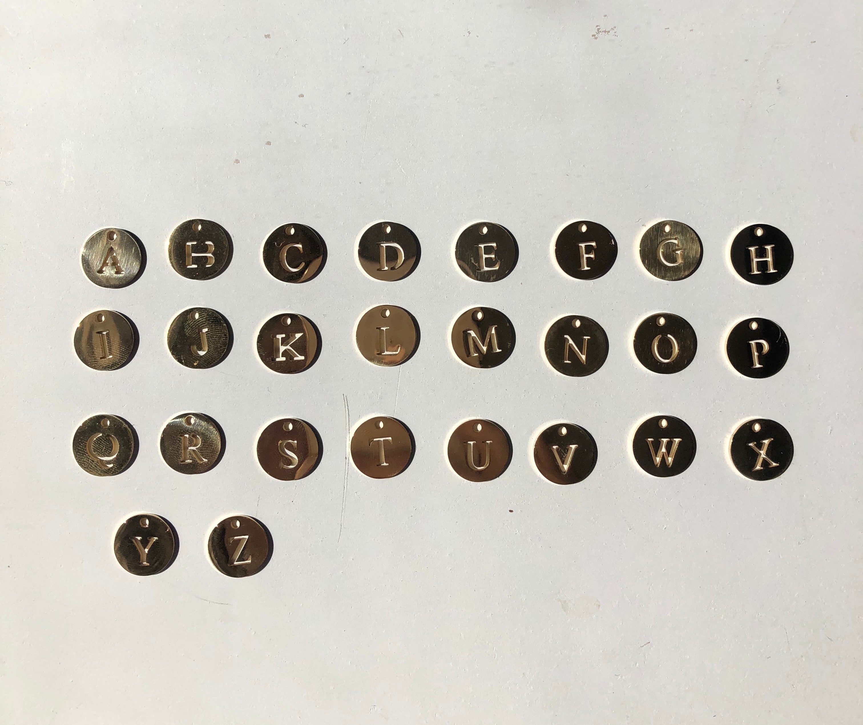 Circle letter anklet
