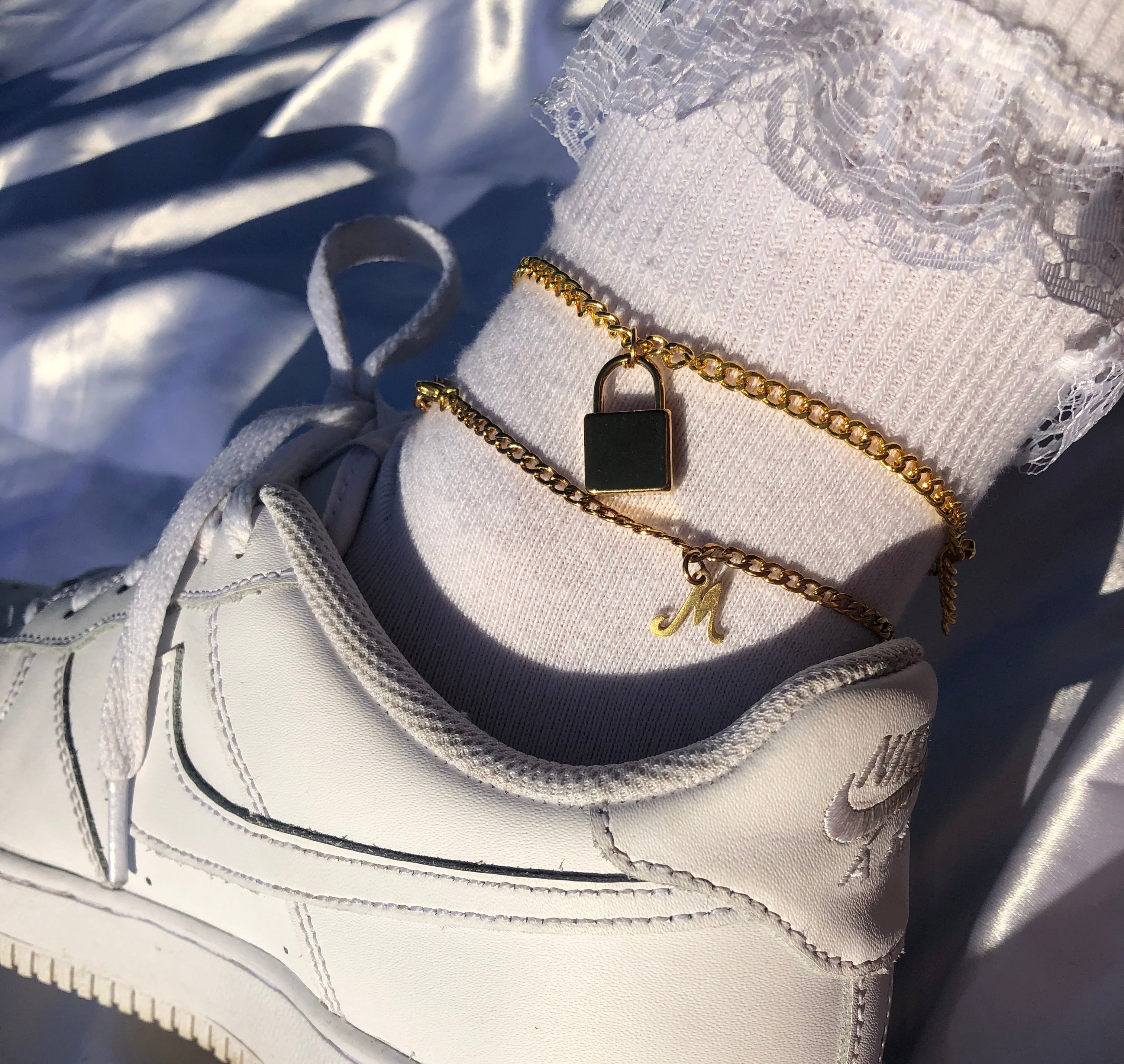 Lock anklet